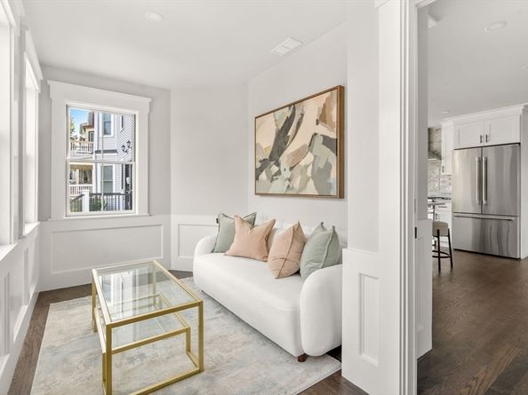 11 Macarthur Street A, Somerville MA 02145