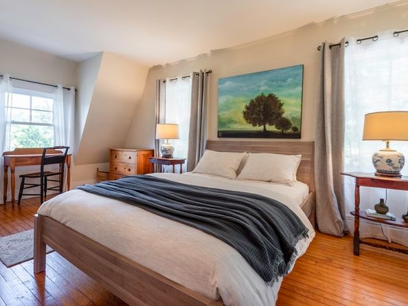7 Emily Ln, Gloucester MA 01930