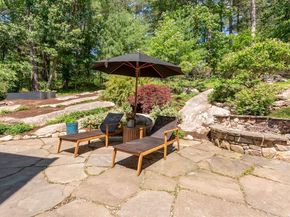7 Emily Ln, Gloucester MA 01930