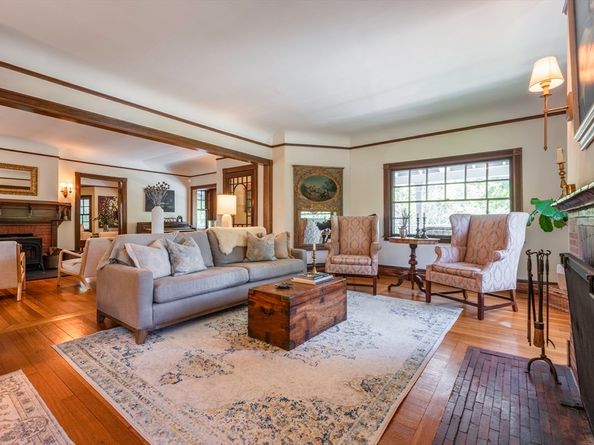 7 Emily Ln, Gloucester MA 01930