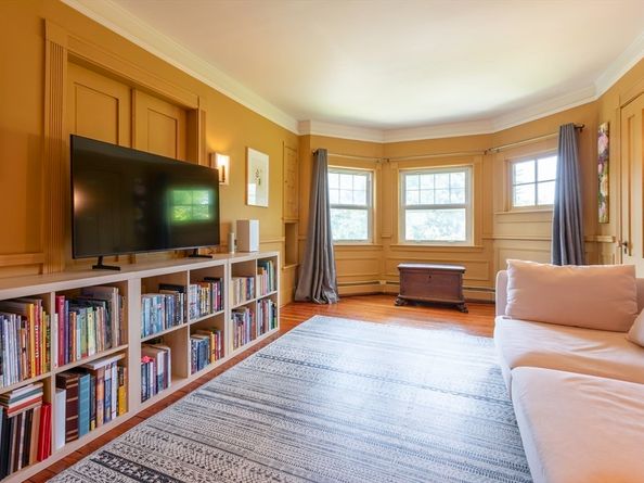 7 Emily Ln, Gloucester MA 01930