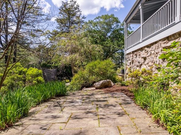 7 Emily Ln, Gloucester MA 01930
