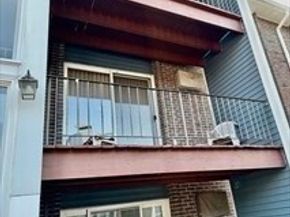 7 Woodcrest Court 4, Weymouth MA 02190