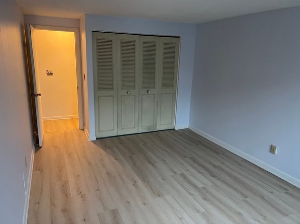 7 Woodcrest Court 4, Weymouth MA 02190