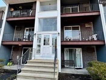 7 Woodcrest Court