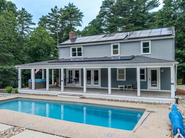 20 Spring St, Plympton MA 02367