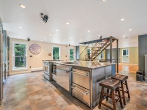 20 Spring St, Plympton MA 02367