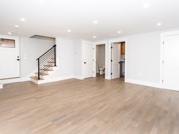 15 Alder Street 1, Waltham MA 02453