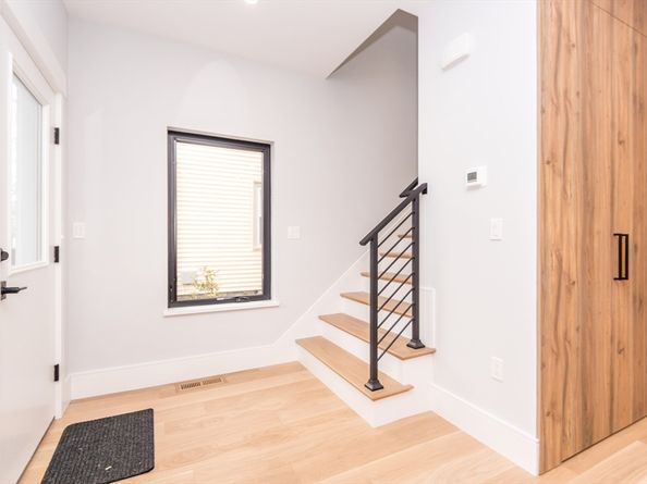 15 Alder Street 1, Waltham MA 02453