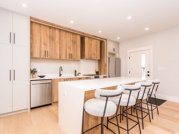 15 Alder Street 1, Waltham MA 02453