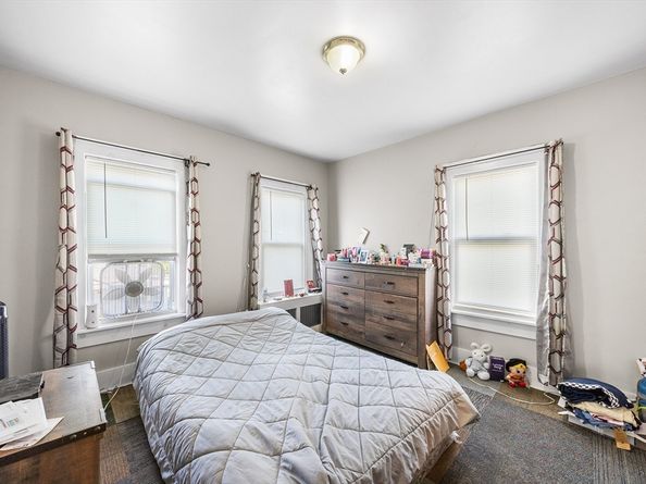 15 Cascade St, Fitchburg MA 01420