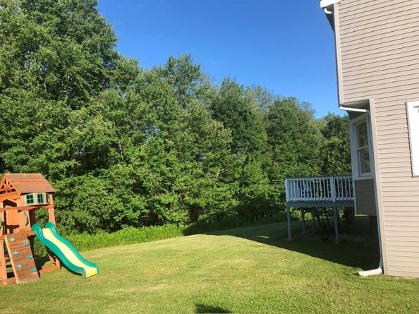 219 Fernwood Dr, Gardner MA 01440