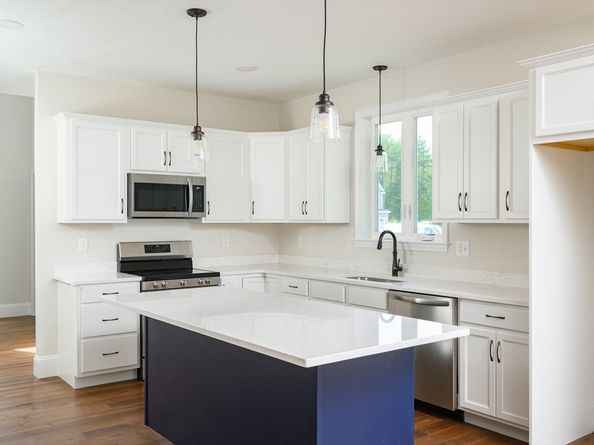 22 Howland Trail 34, Hanson MA 02341