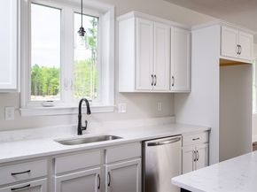 22 Howland Trail 34, Hanson MA 02341