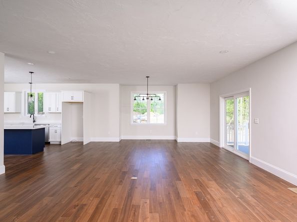 22 Howland Trail 34, Hanson MA 02341