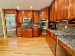 11 Schaffner Ln, Dover MA 02030