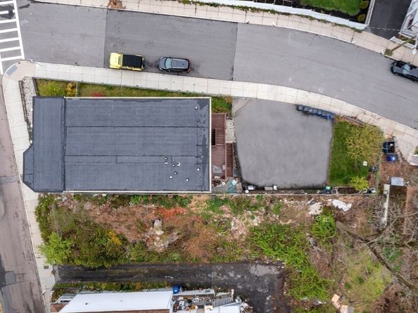 416R Harvard St, Boston MA 02124