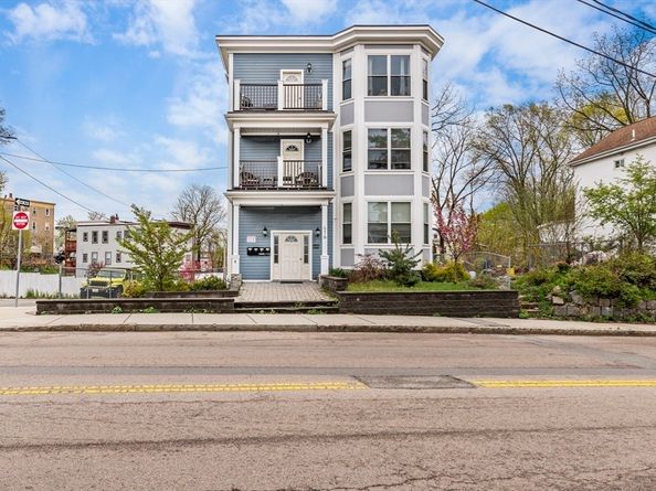 416R Harvard St, Boston MA 02124