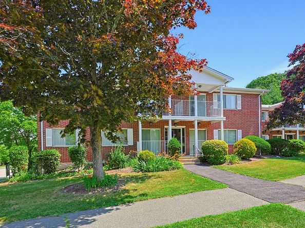 31 Bayberry Dr 4, Sharon MA 02067