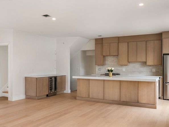 60 Franklin St 2, Somerville MA 02145