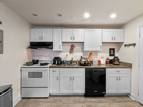 245 Kelton St 11, Boston MA 02134