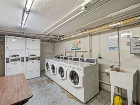 245 Kelton St 11, Boston MA 02134