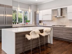 1580 Beacon St, Newton MA 02468