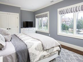 1580 Beacon St, Newton MA 02468