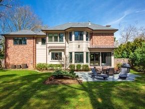 1580 Beacon St, Newton MA 02468