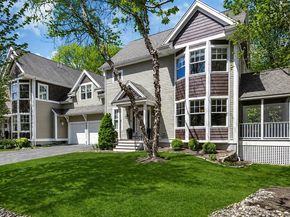 9 Thurston Place 9, Medfield MA 02052