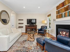 9 Thurston Place 9, Medfield MA 02052