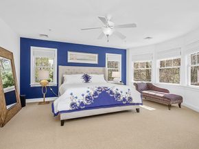 9 Thurston Place 9, Medfield MA 02052
