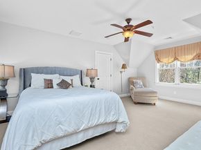 9 Thurston Place 9, Medfield MA 02052
