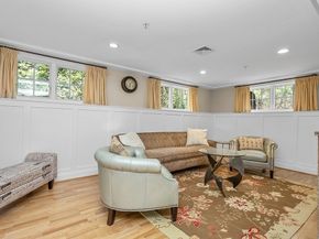 9 Thurston Place 9, Medfield MA 02052