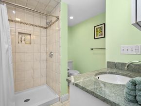 9 Thurston Place 9, Medfield MA 02052