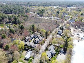 9 Thurston Place 9, Medfield MA 02052