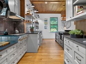 47 Longfellow Rd, Wellesley MA 02481