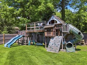 8 Maple Rd, Westford MA 01886