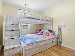 8 Maple Rd, Westford MA 01886