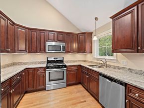 14 Sugar Maple Cir 14, Hanover MA 02339