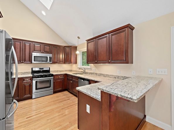 14 Sugar Maple Cir 14, Hanover MA 02339