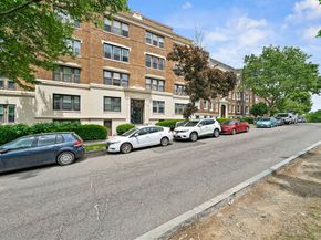 1653 Commonwealth Ave 5, Boston MA 02135