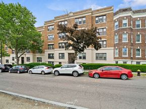 1653 Commonwealth Ave 5, Boston MA 02135