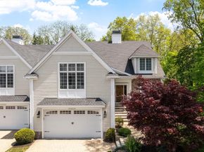 38 Crenshaw Ln 38, Andover MA 01810