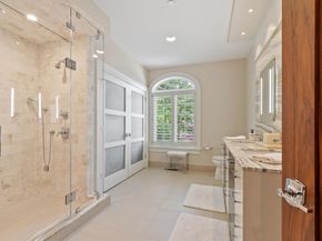 38 Crenshaw Ln 38, Andover MA 01810