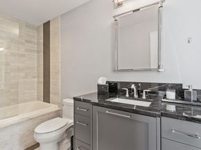 38 Crenshaw Ln 38, Andover MA 01810