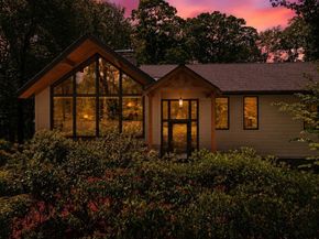 26 Dennis Circle, Northborough MA 01532