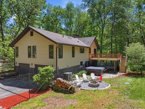 26 Dennis Circle, Northborough MA 01532