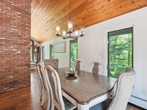 26 Dennis Circle, Northborough MA 01532
