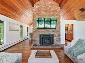 26 Dennis Circle, Northborough MA 01532